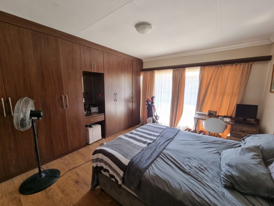 To Let 3 Bedroom Property for Rent in La Provance Free State